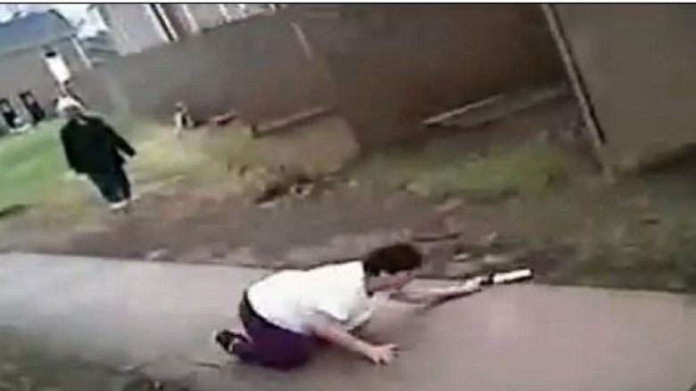 Momenti shokues kur polici vret një grua (Foto/Video, +18)