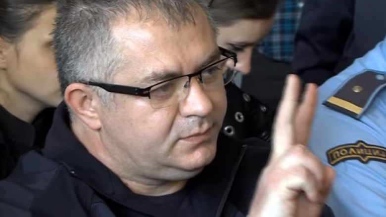 “Fabrika e Aferave”, gazetari Arsiq nuk e zbuloi identitetin e njoftuesit! (Video)