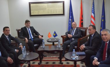 Edhe Maqedonia do të ndërtojë autostradë për tu lidhur me Kosovën