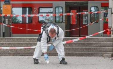 Pamjet nga sulmi me thikë në Gjermani (Foto/Video)