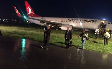 Pasagjeri i aeroplanit: Falë Zotit shpëtuam nga një tragjedi (Video)