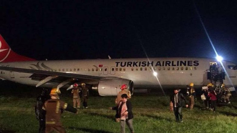 Krejt çfarë ndodhi në Aeroportin e Prishtinës, pas daljes së aeroplanit turk nga pista (Video)