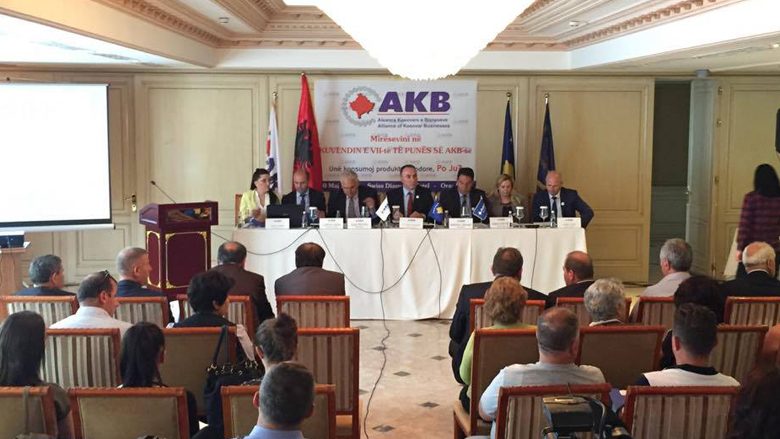 AKB: Prodhuesit vendor po goditen nga të gjitha anët