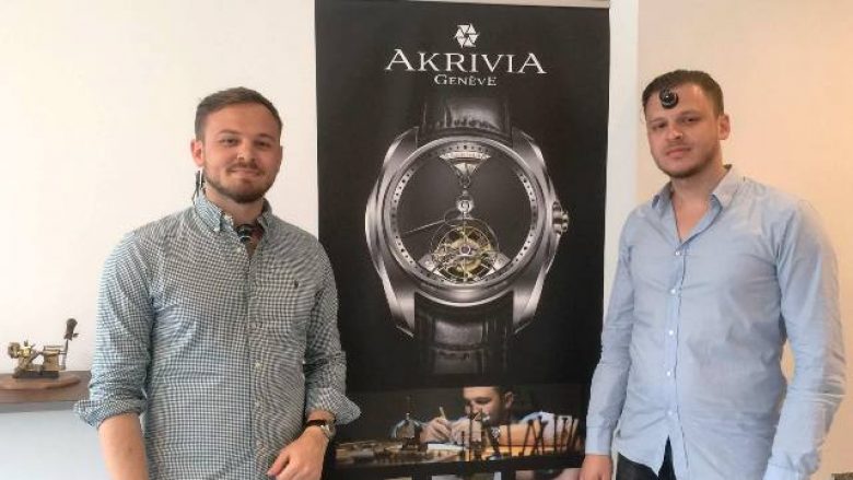 Vëllezërit nga Kosova, prodhues të orëve luksoze AkriviA (Foto/Video)