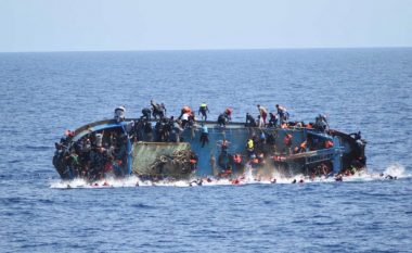 Së paku 45 migrantë janë gjetur të vdekur në ujërat e Detit Mesdhe