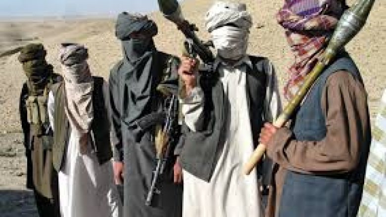 Talibanët konfirmojnë vrasjen e liderit Mansur