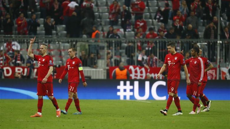 Bayerni eliminohet, por barazon një rekord të Manchester Unitedit