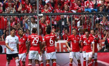 Bayerni feston, Stuttgarti bie nga Bundesliga (Video)