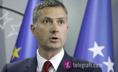 Çollaku-Gjuriqit: Serbia do të presë gjatë për t’u anëtarësuar në BE