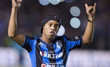 Ronaldinho: Ky futbollist dua që ta fitoj ‘Topin e Artë’