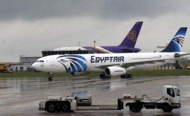 Zyrtarët e Egjiptit: Eksploziv në aeroplanin që u rrëzua