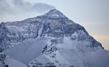 Bie “legjenda” Everest, ja cili është mali më i lartë në botë