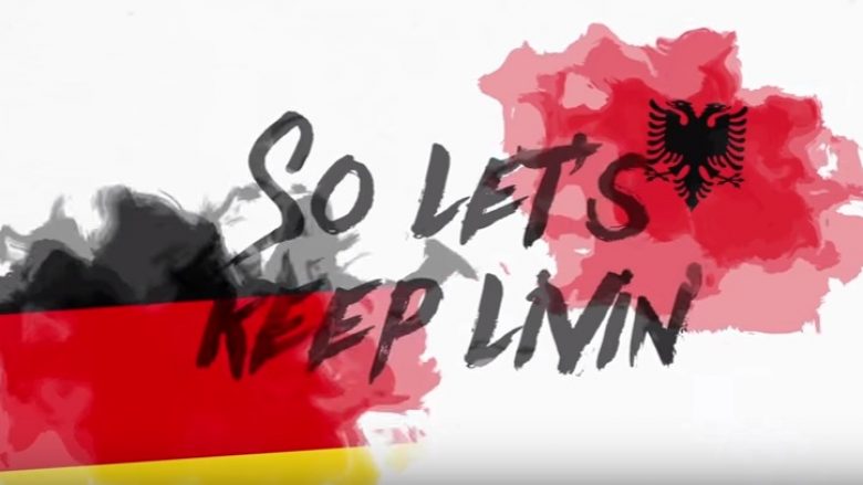 Kënga e Europianit hapet me flamurin kuqezi (Video)