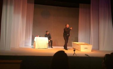 Komedia “Ikja nga Gjermania”, premierë në Teatrin “Dodona” (Foto.Video)
