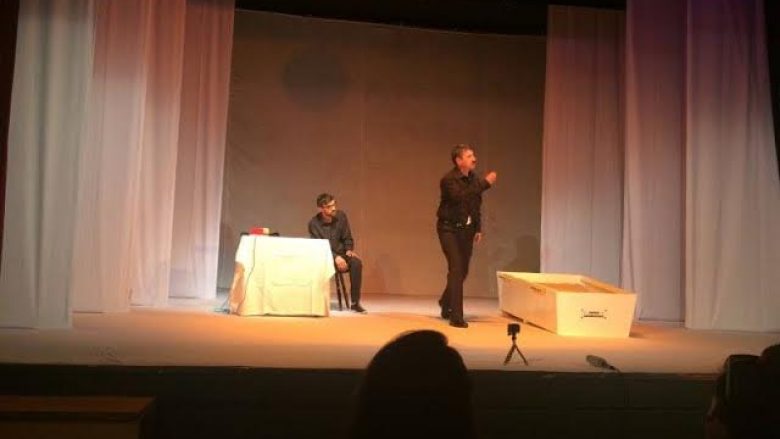 Komedia “Ikja nga Gjermania”, premierë në Teatrin “Dodona” (Foto.Video)