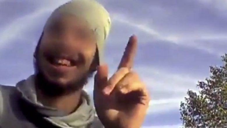 Gazetari zbulon planin e ISIS-it Evropian për të rrëzuar aeroplanin në Francë (Video)