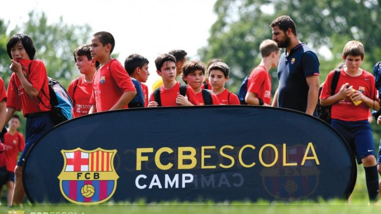 Gjithçka gati për kampin e Barcelonës (Video)