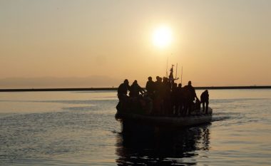 Janë shpëtuar nga vdekja 18 shqiptarë dhe 2 britanikë në kanalin La Mansh