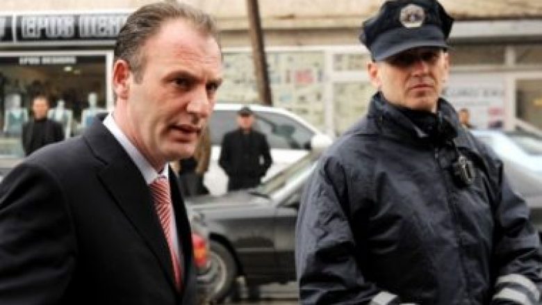Fatmir Limaj kërkon kompensim për kohën që u mbajt në paraburgimin