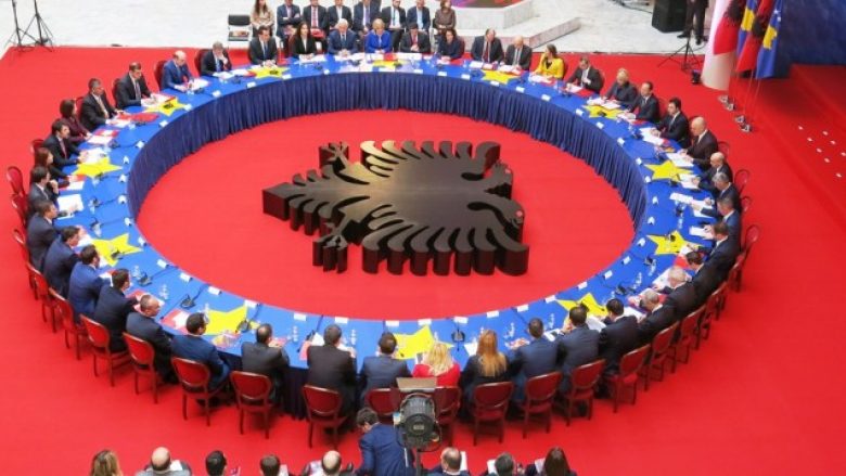 Temat që do të diskutohen në takimin e qeverive të Kosovës e Shqipërisë
