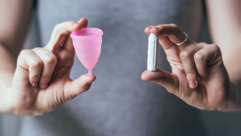 Përdorimi i filxhanëve menstrual në vend të tamponëve e përmirëson jetën seksuale