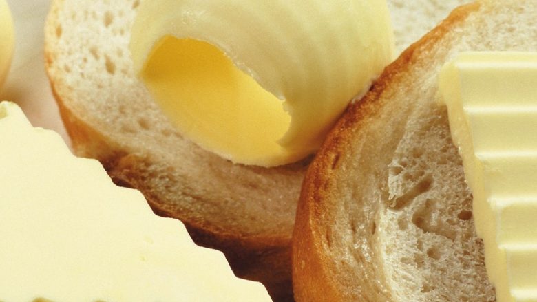 Margarina dhe ushqimi i shpejtë nxisin sjellje agresive dhe nervozë