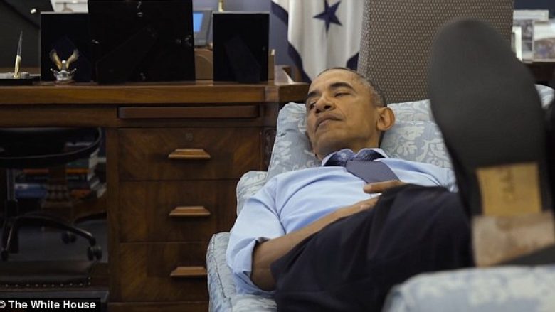 Ja si “bëhet gati” Obama për tu larguar nga Shtëpia e Bardhë (Video)