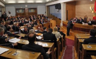 Opozita e Malit të Zi pas shtatë muajve kthehet në parlament