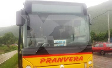 Pejanët me 14 autobusë e 600 vetura drejt Prishtinës