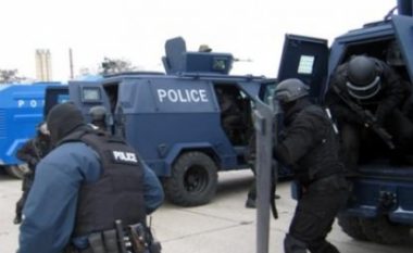 Policia ndjek kontrabanduesit e naftës, ngjarja zhvillohet si në filma