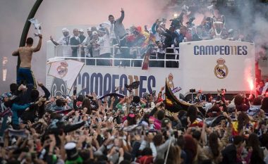 Shikoni momentin e arritjes së kampionëve në Madrid bashkë me trofeun (Video/Foto)