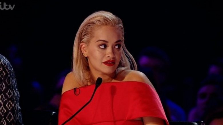 Rita Ora braktis spektaklin