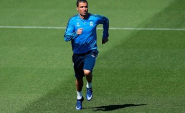 Ronaldo flet pas përfundimit para kohe të stërvitjeve (Video)