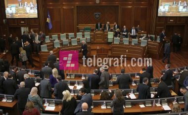 Katër deputetët e Kosovës që nuk munguan në asnjë seancë