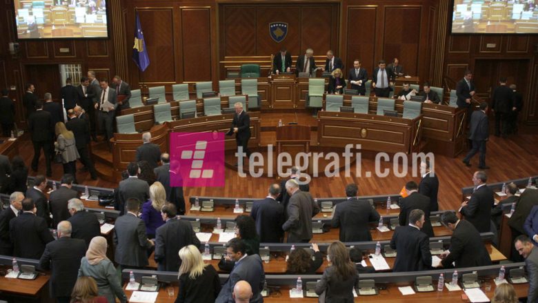 Katër deputetët e Kosovës që nuk munguan në asnjë seancë