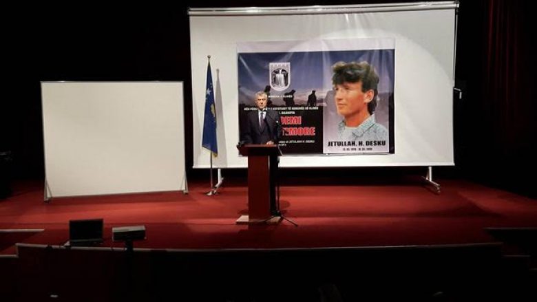 Thaçi: Të rinjtë tonë u vranë tradhtisht në armatën jugosllave