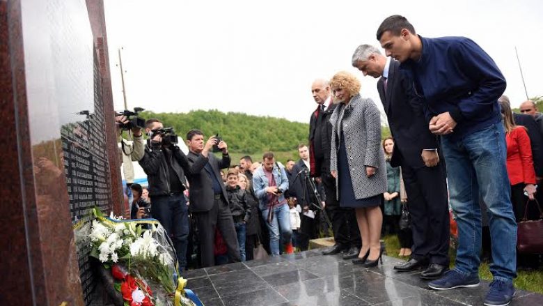 Thaçi: Nuk do të ndalemi derisa të zbardhet fati i të pagjeturve