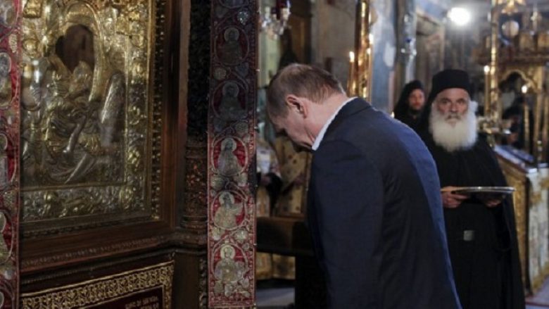 “Bild”: Putin në Greqi, vizitoi “Manastirin e KGB-së”