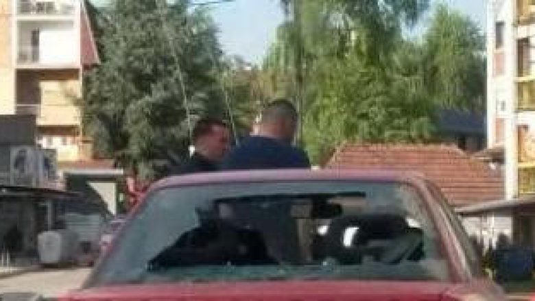 Thyhet automjeti i policit në veri të Mitrovicës