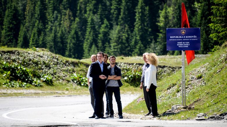 Deputetë të VV-së tregojnë ku është kufiri Kosovë-Mali i Zi