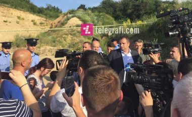 Tragjedia në Kolovicë, Shpend Ahmeti arrin në vendin e ngjarjes (Foto/Video)