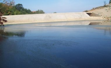 Malisheva alarmon, diga e liqenit të Mirushës kërcënon me shembje