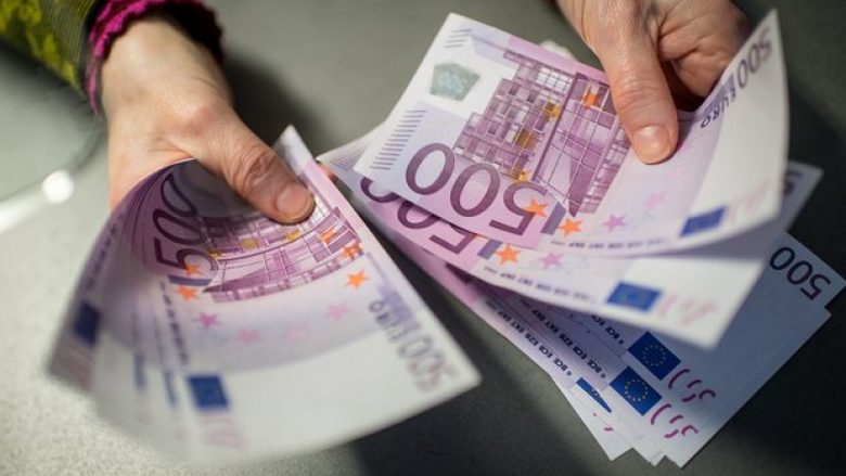 Refugjati sirian gjeti 150 mijë euro, ja çfarë bëri me to