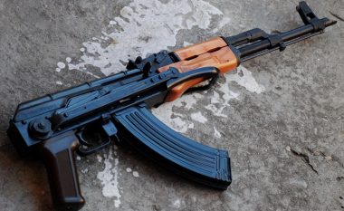 MPB: Çavkov nuk e ka liruar tetovarin që ju gjet pushkë ‘AK 47’