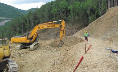 Gjysma e autostradës Kërçovë – Ohër do të ndërtohet deri në fund të vitit