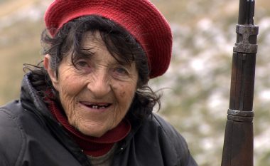 Virgjëresha e fundit në Mal të Zi – ajo i dha babait një premtim që kurrë nuk e shkeli (Video)