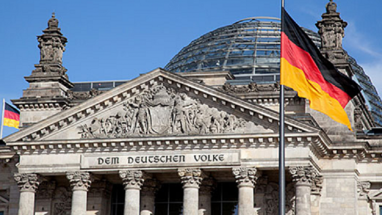 Gjermania: Heqja e vizave, hap i rëndësishëm për t’i afruar njerëzit në Evropë