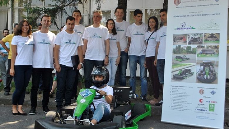 Promovohet vetura e parë elektrike ‘Carting’ në Maqedoni (Foto)