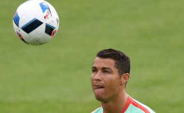 Ronaldo ia çon një “selam” Kroacisë