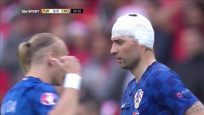 Ylli kroat vazhdon ndeshjen përkundër lëndimit të rëndë në kokë (Foto/Video)